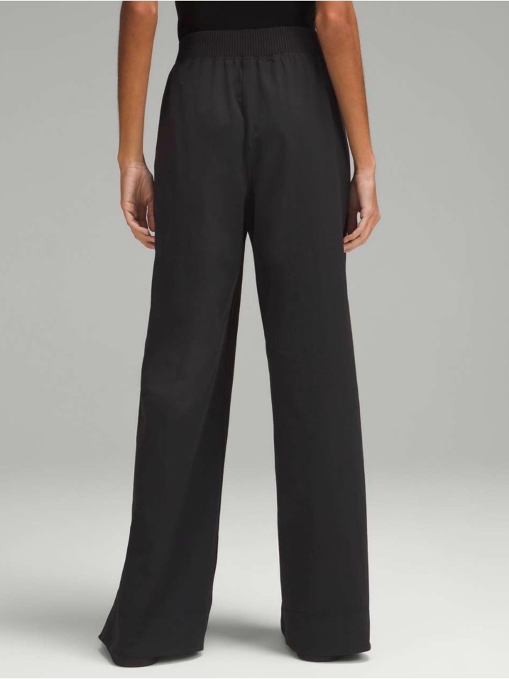 Lululemon Stretch Woven Wide-Leg High-Rise Pant
Black - Picture 2 of 9